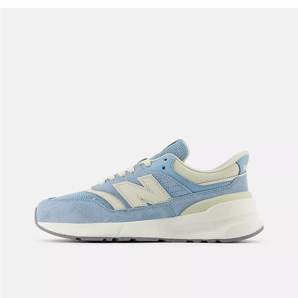 New Balance Kids' Light Blue and Cream Sneakers - Picture 6 of 8
